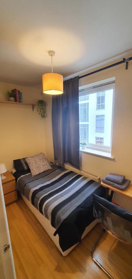 Double Room&Private Bath Near The Square Mile London Exterior photo